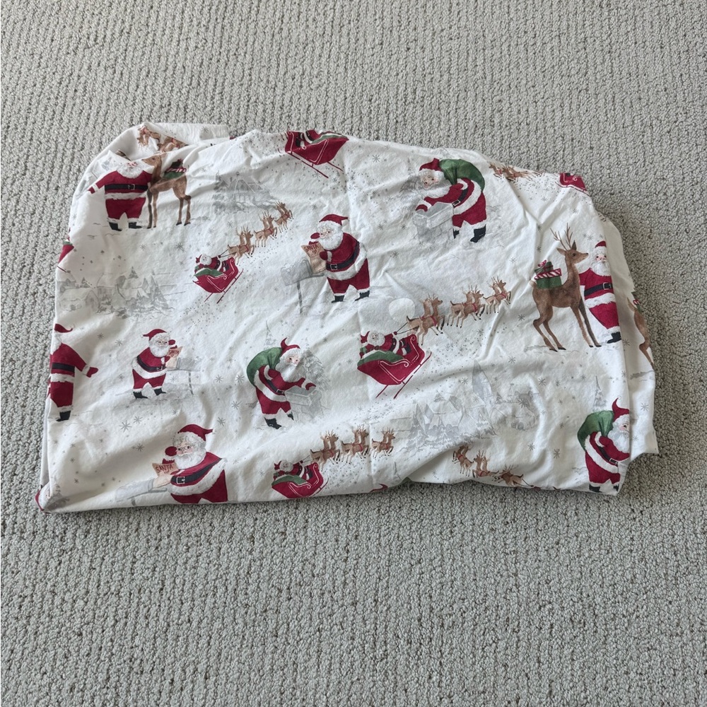 Pottery Barn Kids - Fitted Christmas Crib Sheet